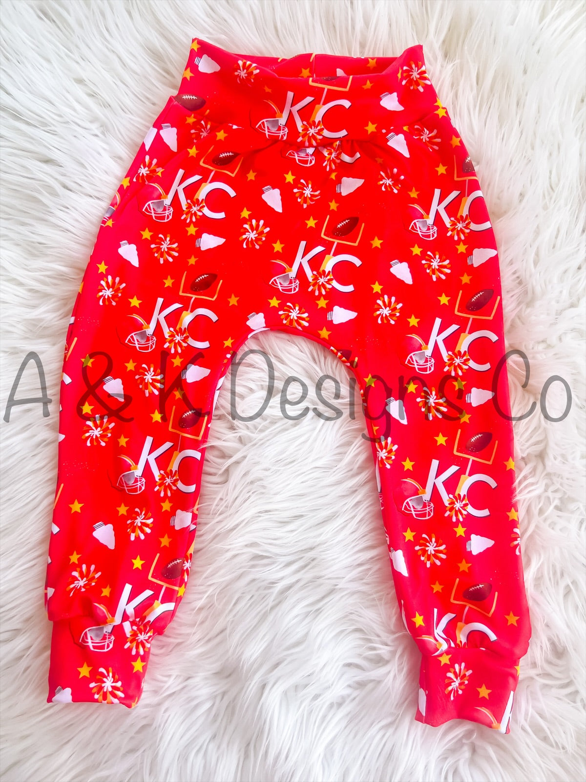 A & K Exclusive Red Home Turf